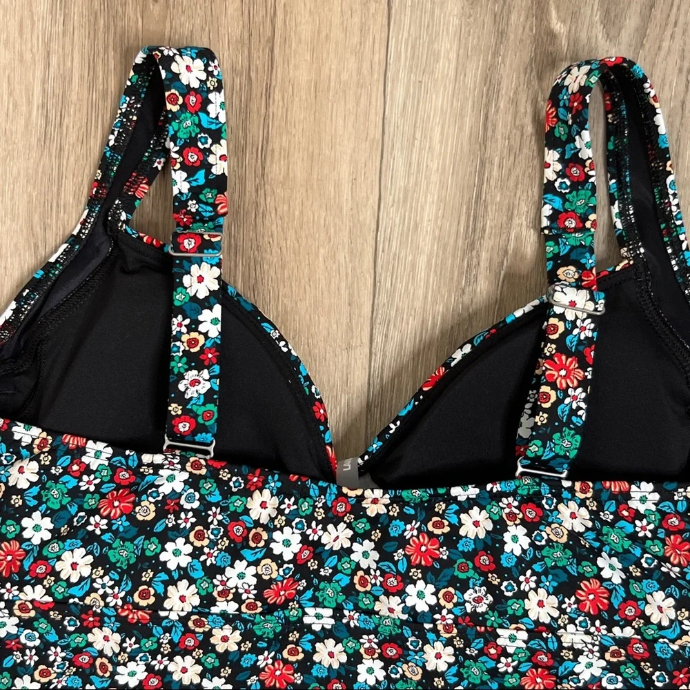 Lands’ End 2 pc Tankini Swimsuit - Picture 14 of 16